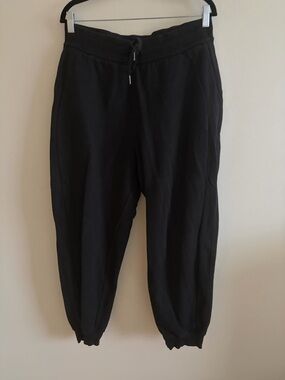 Lululemon scuba joggers size 10